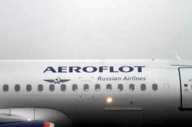 Rus Havayolu Şirketi Çalışanlarına Cep Telefonunu Yasakladı