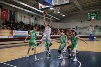 Yalova Belediyespor İlk Galibiyetini Aldı