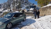 Yaylada Mahsur Kalan Vatandaşlar Kurtarıldı