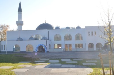 Belçika'da Winterslag Fatih Camii'ne Görkemli Açılış