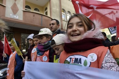 Gümüşhane'de 'Toprağını Koru, İklimini Koru' Yürüyüşü
