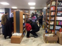 KENAN ŞAHIN - Kitabevi Açılışında Uzun Kuyruklar Oluştu