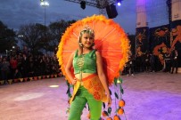 MANKENLER - Narenciye Defilesi Büyüledi