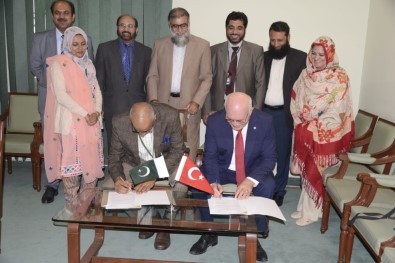 Pakistan'ın Üç Büyük Üniversite İle İkili İşbirliği İmzalandı