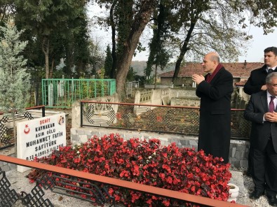 Soylu, Şehit Kaymakam Safitürk'ün Mezarı Başında Dua Etti