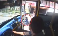 ENGELLİ RAMPASI - Engelli Çocuk İçin Güzergahını Değiştirdi