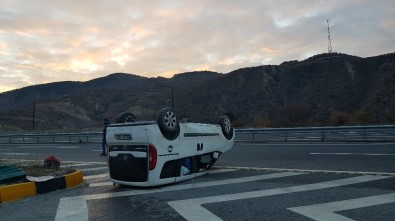 Tosya'da Trafik Kazası Açıklaması 2 Yaralı