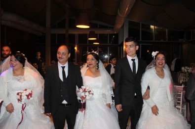Avcılar'da Resmi Nikahı Olmayan Romanlara, Nikah Kıyıldı