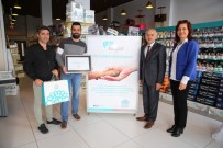 DÜNYA HAYVANLARı KORUMA GÜNÜ - Can Dostlar İçin Bir Ayda 2 Ton Mama Toplandı