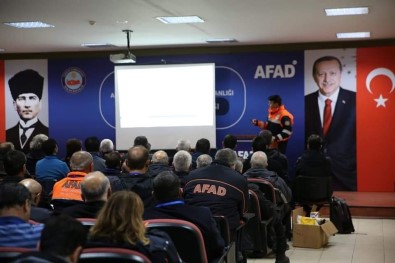 İl Müdürü Bayar, 'Afetlere Karşı Engelleri Birlikte Aşalım' Projesini Anlattı