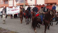 SANDIKLISPOR - Maçı İzlemeye Atları İle Geldiler