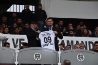 İBRAHIM KÜÇÜK - Ümmet Akın, Nazilli Belediyespor'a Tribünden Destek Verdi