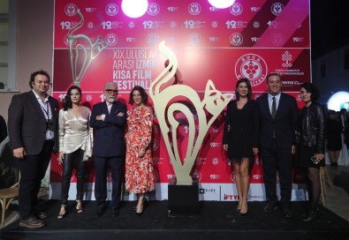 Altın Kedi Buca'da Start Aldı