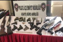 Ankara'da 27 Adrese Şafak Vakti Dev Operasyon