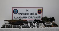 UZMAN JANDARMA - Diyarbakır'da Saldırı Hazırlığındaki 3 Terörist Sağ Ele Geçirildi