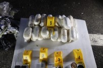 TUŞ TAKIMI - Kapatılan BDP'li Eski Başkan Yardımcısının Aracında 28 Kilogram Patlayıcı Ele Geçirildi