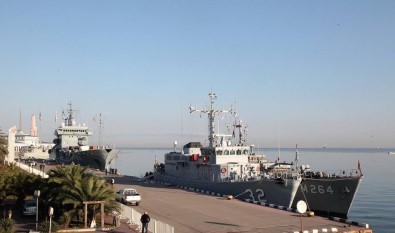 NATO'nun 5 Savaş Gemisi Gürcistan'da