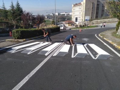 Okul Önlerine Üç Boyutlu Yaya Geçidi