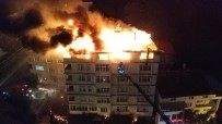 SIHHİYE - Samsun'da Bir Binanın 7. Katı Ve Çatısı Alev Alev Yandı