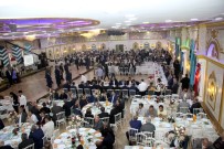 TUGAY KOMUTANI - Vali Tekinarslan'a Veda Yemeği