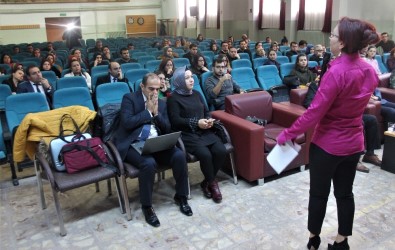 Elazığ'da,'İngilizce Öğretmenleri Mesleki Gelişim' Semineri