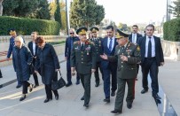 GENELKURMAY - Genelkurmay Başkanı Orgeneral Güler Azerbaycan Ve Türk Şehitliklerini Ziyaret Etti