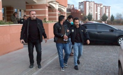 Kastamonu'da 3 DEAŞ Üyesi Tutuklandı