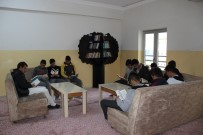 DÜNYA KLASIKLERI - Öğrencilerin Kitaplığı, Bağış Kitaplarıyla Doldu