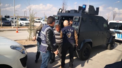 Aksaray'da Çocuğa Taciz Şüphelisi Zırhlı Araçla Adliyeye Sevk Edildi