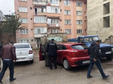 Bursa'daki Cinayet Anı Güvenlik Kamerasına Anbean Yansıdı