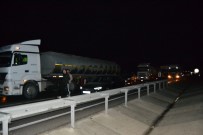 Hurdaya Dönen Tırdan Yara Almadan Kurtuldu