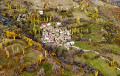 (Özel) Hizan'ın Taş Evlerine Büyük İlgi