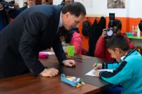 KAMU BAŞDENETÇİSİ - Başdenetçi Malkoç'tan Engelli Ve Mülteci Çocuklara Ziyaret