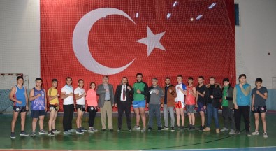 Cengiz Şahin'den Genç Sporculara Ziyaret