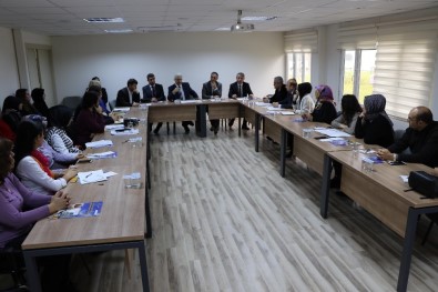 Engelsiz Yaşam Merkezinde Eğitim Önemseniyor