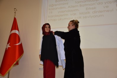 HRÜ'nün İlk Diş Hekimliği Öğrencileri Önlüklerini Giydi