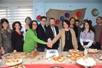 NEVZAT DOĞAN - İzmit'te Öğretmenler Günü Unutulmadı