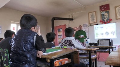 Nur Banu Öğretmen Köylünün Gönlünde Taht Kurdu