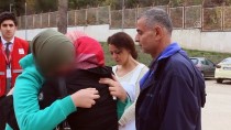 YAYLADAĞI SINIR KAPISI - Suriyeli Kız İle Ailesinin Sınırda Mutluluktan Ağlatan Kavuşması