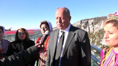 450 Metre Yüksekte Öğretmenler Günü Kutlaması