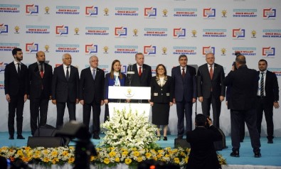 Ak Parti'nin Gaziantep'ten Belediye Başkan Adayı Fatma Şahin Oldu