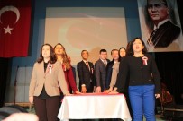 BABALAR GÜNÜ - Balıkesir'de En Mutlu Günde Öğretmenlere Şeref Madalyası Takıldı