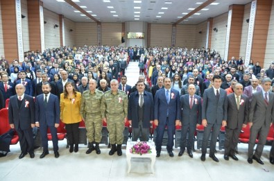 Erzincan'da 24 Kasım Öğretmenler Günü Kutlandı