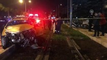 İzmir'de Trafik Kazası Açıklaması 4 Yaralı