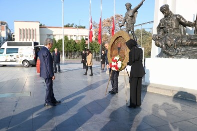 Manisa'da Öğretmenler Günü Kutlandı