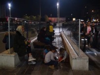 DİLENCİ ÇOCUK - (Özel) Dilenci Çocukların Taksim'deki Para Oyunu Karakolda Bitti