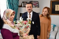 KABİR ZİYARETİ - Vali Taşbilek Ve Eşinden Şehit Öğretmenin Ailesi Ve Kabrine Ziyaret