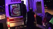 BATı KARADENIZ - Düzce'de Motosiklet Yayalara Çarptı Açıklaması 1 Ölü, 3 Yaralı