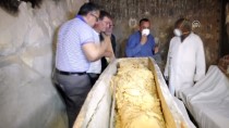 Mısır'da 4 Bin Yıllık Firavun Mezarı Bulundu
