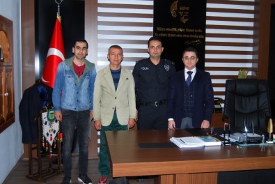 Kaymakam Nasır'dan Başarılı Polislere 'Başarı Belgesi'